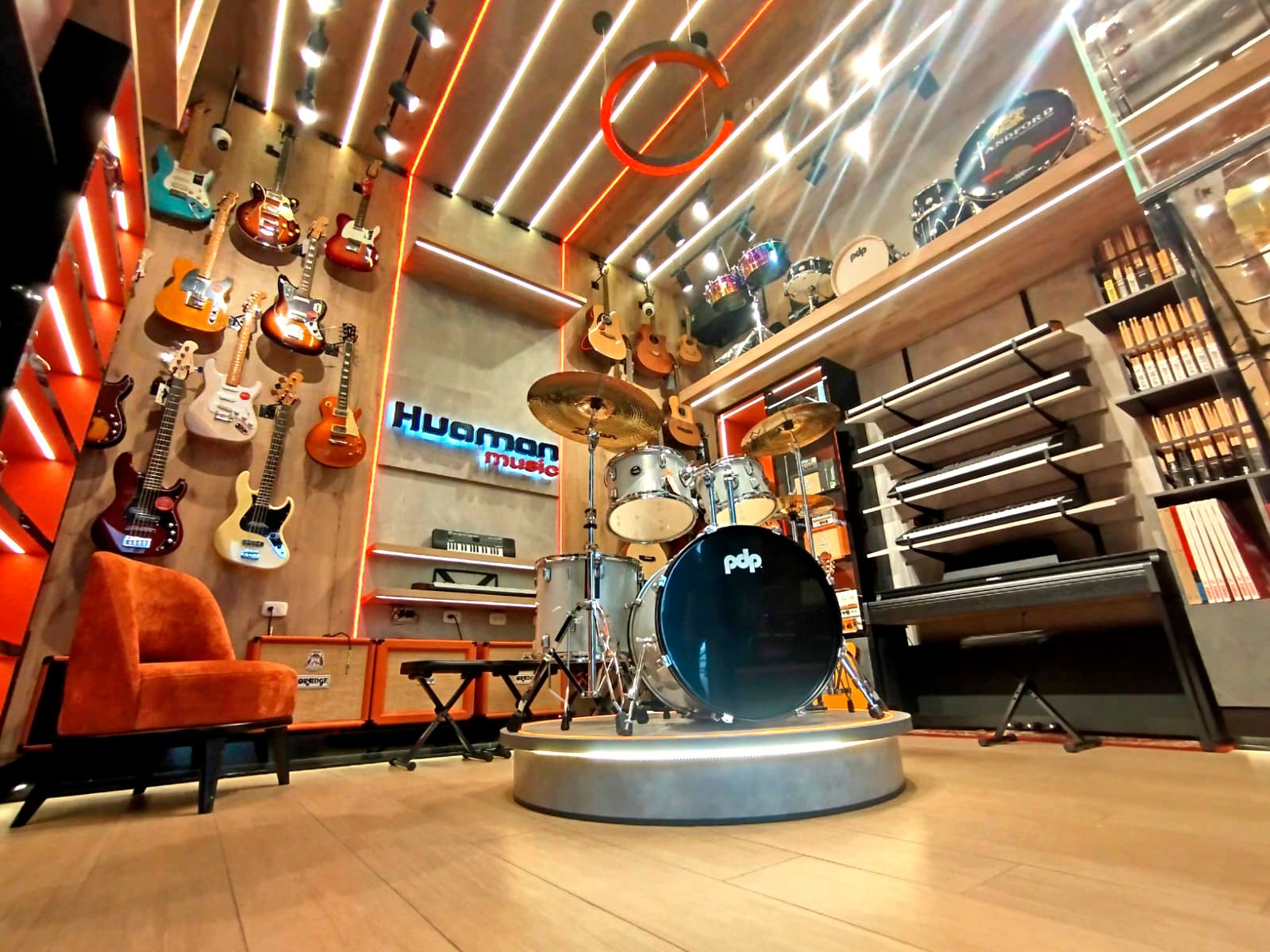Huaman Music Corporativo